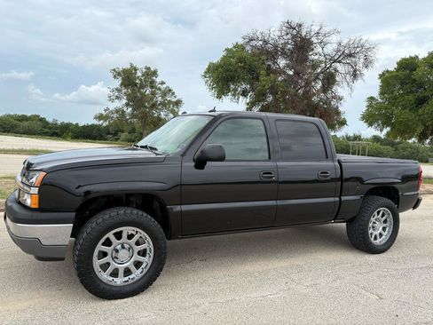 Used 2005 Chevrolet Silverado 1500 LS w/ Safe And Sound Package RWD image 6