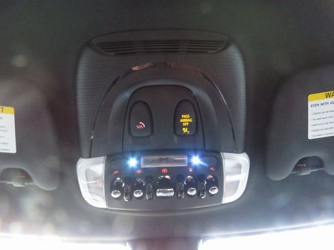 Used 2023 MINI Cooper S image 28