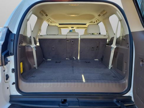 Used 2016 Lexus GX 460 460 w/ Premium Package image 31