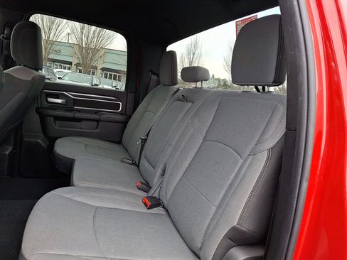 Used 2024 RAM 3500 Big Horn image 20