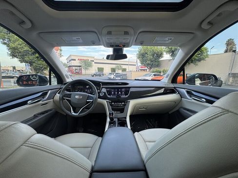 Used 2020 Cadillac XT6 Premium Luxury AWD/4WD image 35