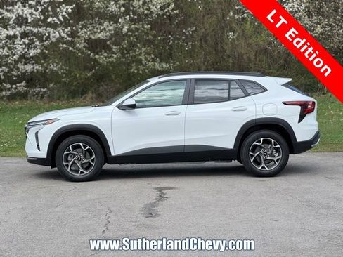 New 2026 Chevrolet Trax LT w/ LT Convenience Package image 4