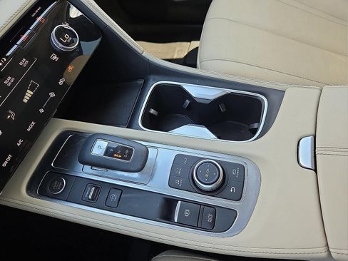Used 2025 INFINITI QX60 Pure FWD image 25