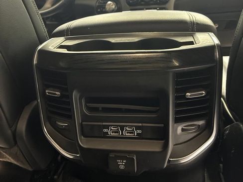 Used 2024 RAM 1500 Laramie AWD/4WD image 27