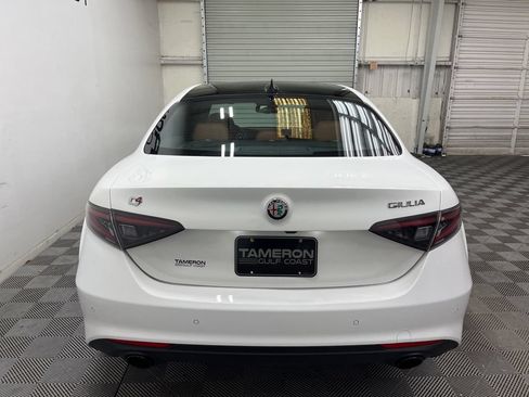 Used 2024 Alfa Romeo Giulia Ti w/ Active Assist Plus Package AWD/4WD image 10