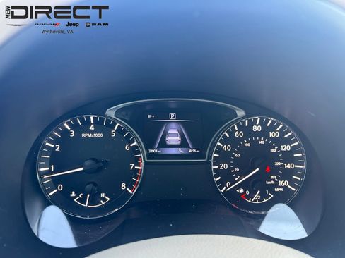 Used 2016 Nissan Altima 2.5 SL w/ Moonroof Package FWD image 13