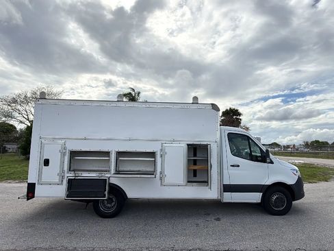 Used 2019 Mercedes-Benz Sprinter 170 image 17
