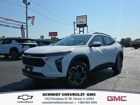 New 2026 Chevrolet Trax LT w/ LT Convenience Package FWD image 1
