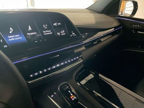Certified 2024 Cadillac Escalade Sport w/ Touring Package AWD/4WD image 20