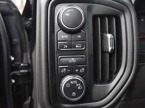 Used 2019 Chevrolet Silverado 1500 Custom w/ Custom Convenience Package image 23