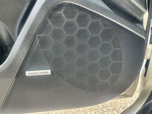 Used 2020 Subaru Crosstrek 2.0i Limited w/ Moonroof Package w/Navigation image 36