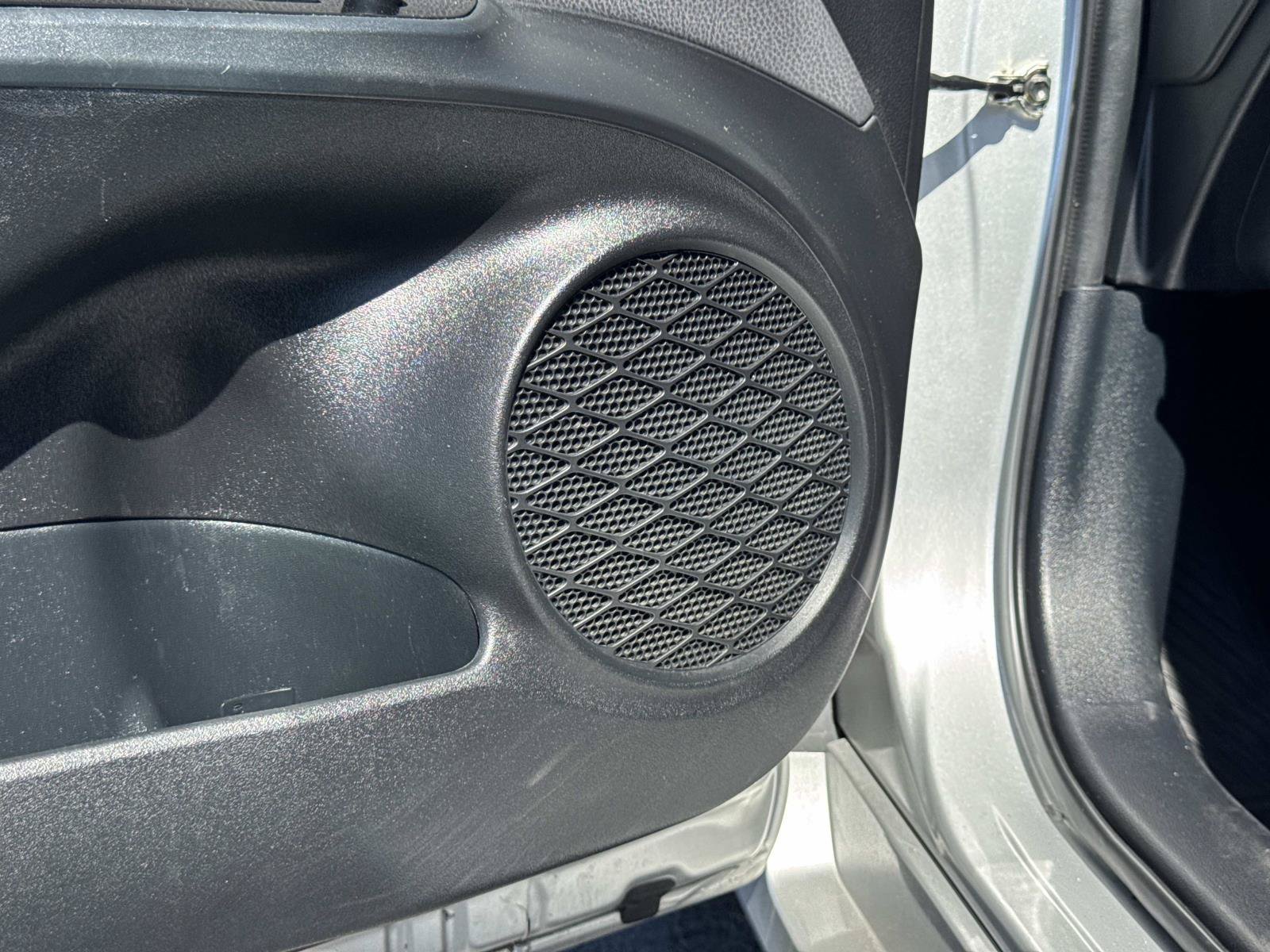 Used 2022 Toyota Prius FWD image 22