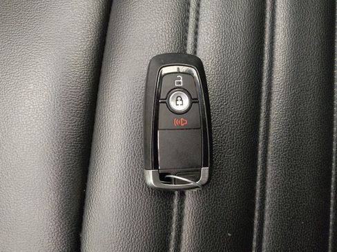 Used 2020 Ford Edge SEL AWD/4WD image 32