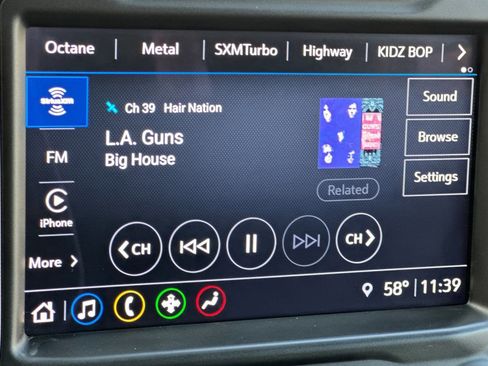 Certified 2021 GMC Sierra 2500 SLT w/ SLT Convenience Package image 18