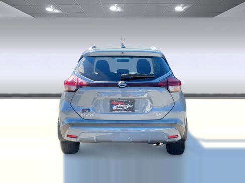 Used 2024 Nissan Kicks SV image 10