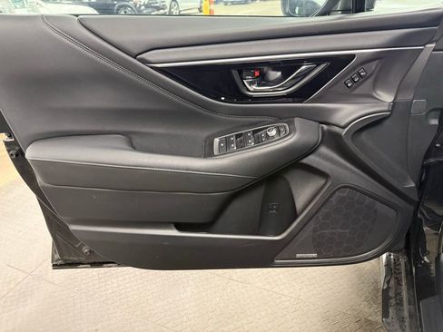 Used 2023 Subaru Outback Touring XT image 8