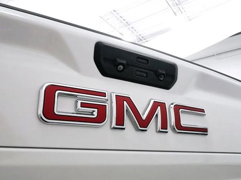 Used 2021 GMC Sierra 2500 SLT w/ SLT Premium Package AWD/4WD image 9