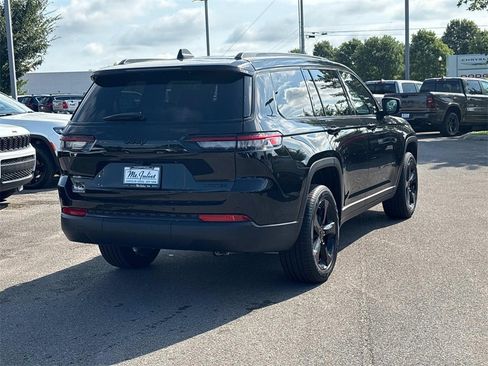 New 2025 Jeep Grand Cherokee L Limited w/ Black Appearance Package image 9