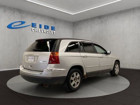 Used 2005 Chrysler Pacifica Touring AWD/4WD image 4