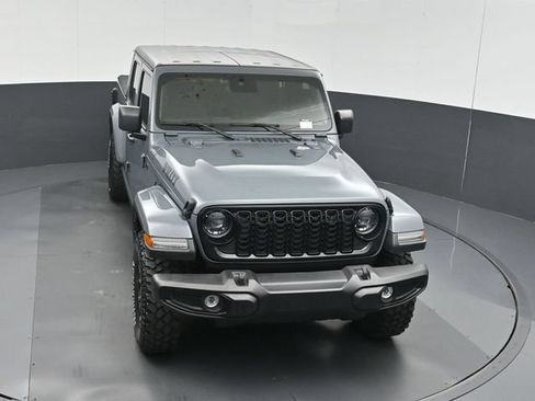 Used 2024 Jeep Gladiator Sport AWD/4WD image 42
