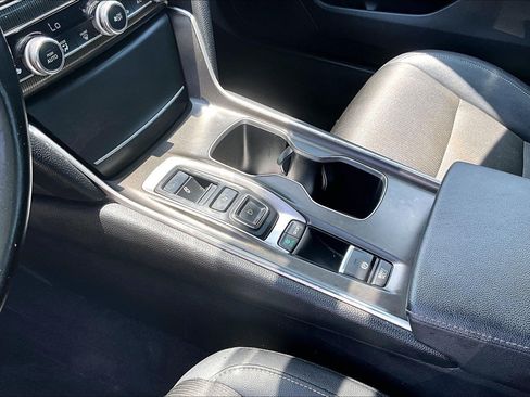 Used 2019 Honda Accord Sport image 15