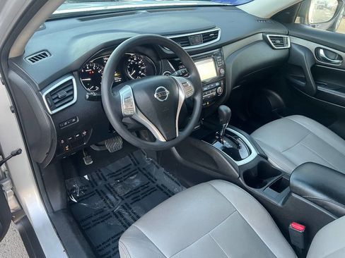 Used 2014 Nissan Rogue SV w/ SV Premium Package image 17