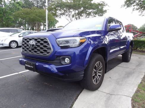 Used 2023 Toyota Tacoma TRD Sport AWD/4WD image 1