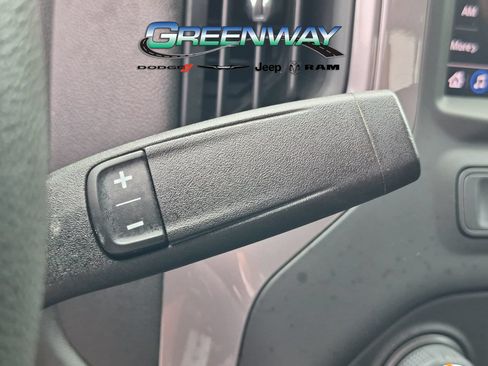 Used 2022 Chevrolet Silverado 1500 Custom w/ Safety Confidence Package RWD image 18
