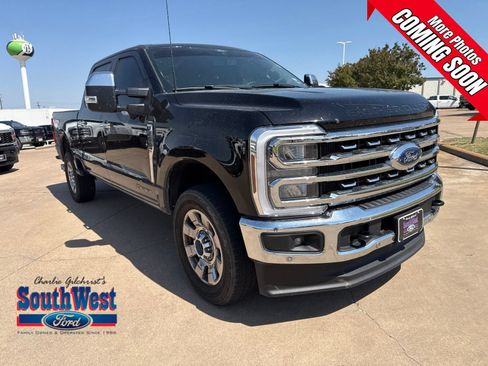 Used 2025 Ford F250 Lariat w/ Lariat Ultimate Package AWD/4WD image 1