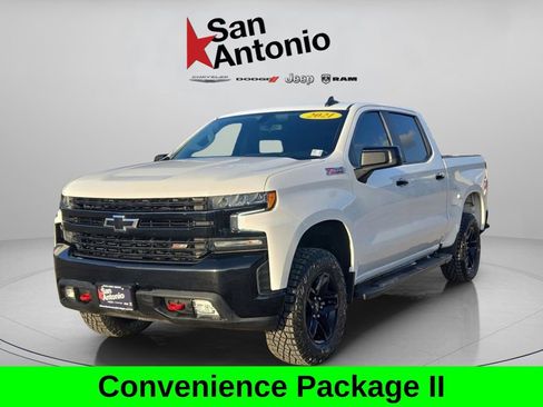 Used 2021 Chevrolet Silverado 1500 LT Trail Boss w/ Convenience Package II image 4