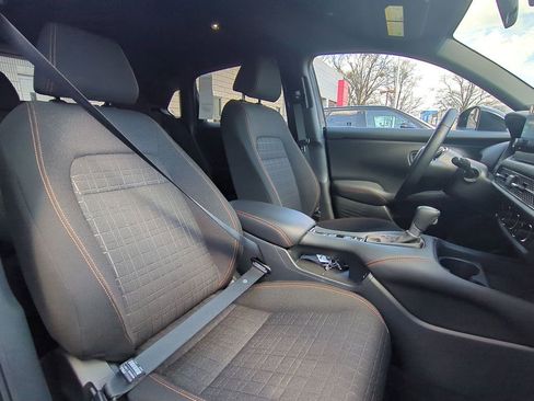 Used 2025 Honda HR-V Sport image 30