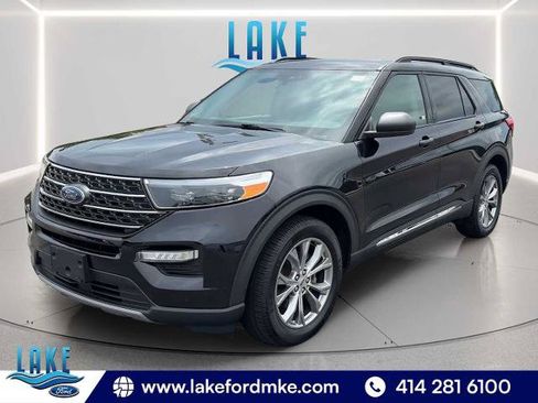 Certified 2022 Ford Explorer XLT w/ Equipment Group 202A AWD/4WD image 4