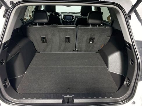 Used 2021 GMC Terrain SLT w/ Infotainment Package II image 23