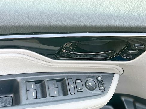 Used 2023 Honda Odyssey Elite image 18
