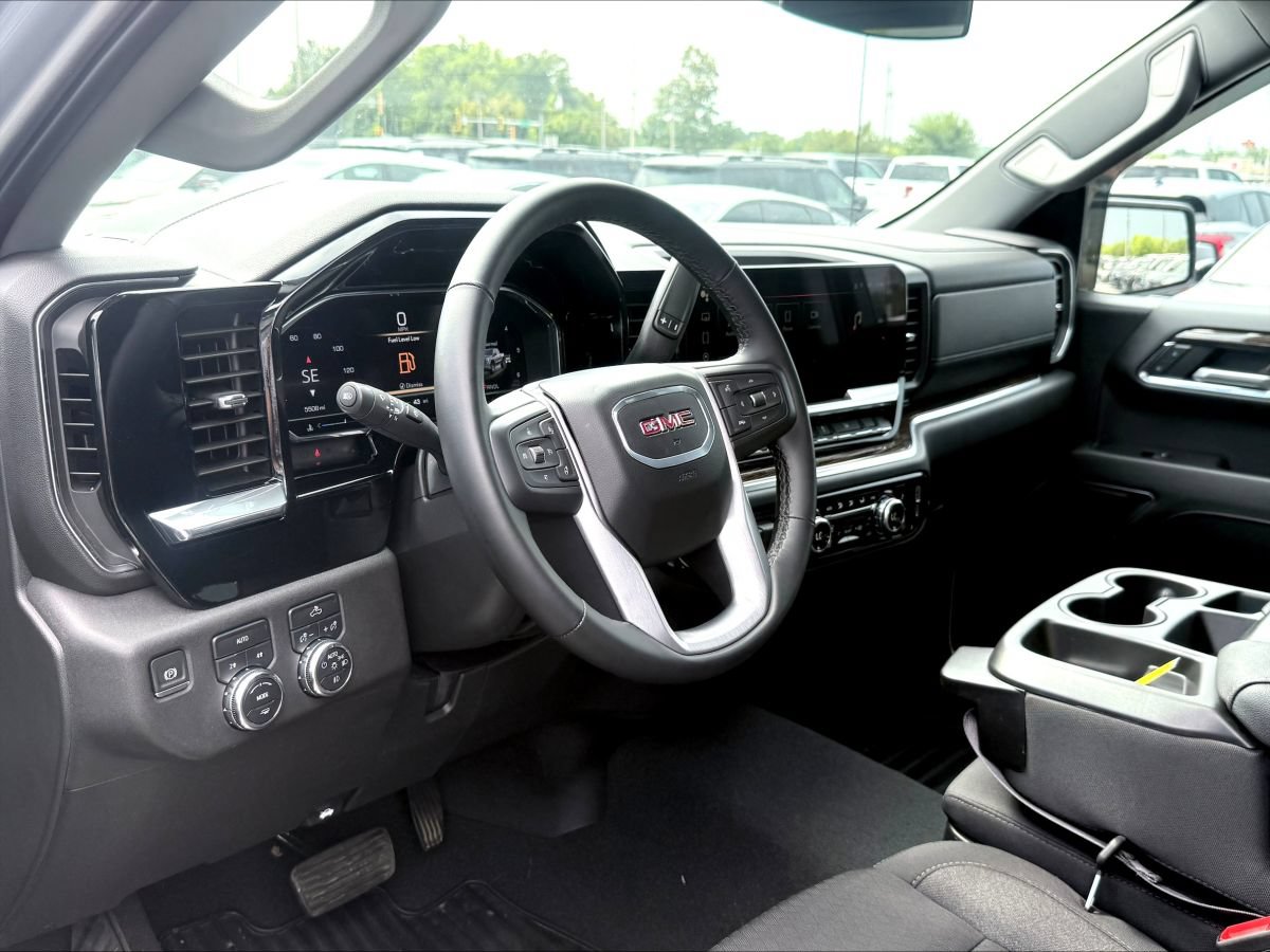 Used 2024 GMC Sierra 1500 Elevation AWD/4WD image 9