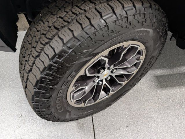 Certified 2021 Chevrolet Colorado ZR2 AWD/4WD image 11