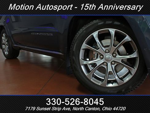 Used 2020 Jeep Grand Cherokee Summit AWD/4WD image 52