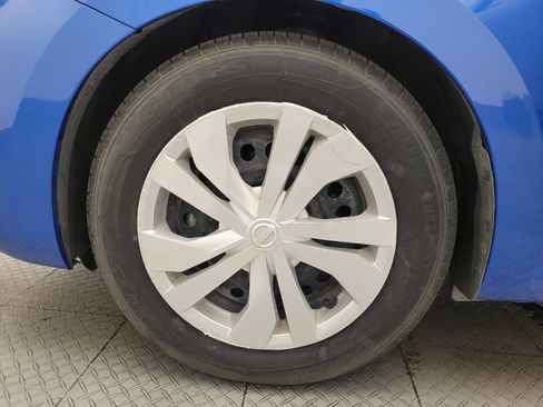 Used 2021 Nissan Versa S image 31