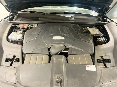 Certified 2019 Porsche Cayenne AWD/4WD image 30