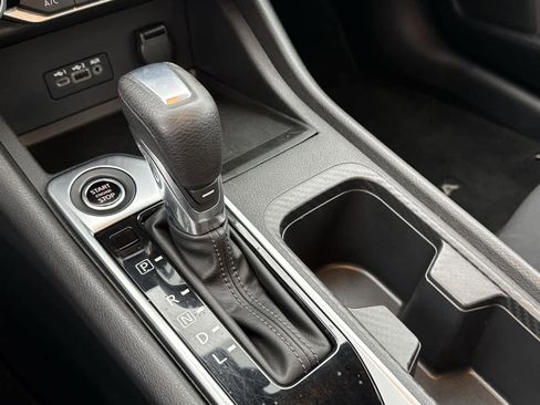 Used 2022 Nissan Sentra SV image 28