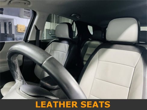Used 2020 Chevrolet Equinox Premier w/ LPO, Floor Liner Package image 3
