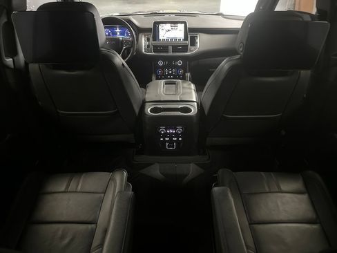 Used 2024 Chevrolet Tahoe RST w/ RST Performance Edition AWD/4WD image 25