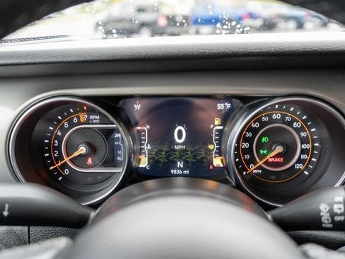 Used 2021 Jeep Wrangler Sport image 15