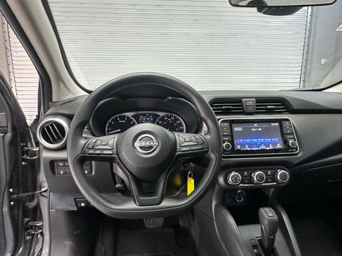 Used 2025 Nissan Versa S w/ Trunk Package FWD image 15