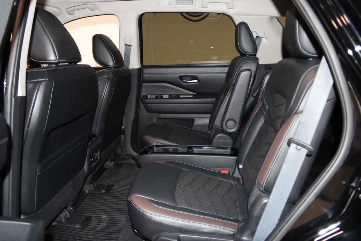 Used 2022 Nissan Pathfinder Platinum AWD/4WD image 53