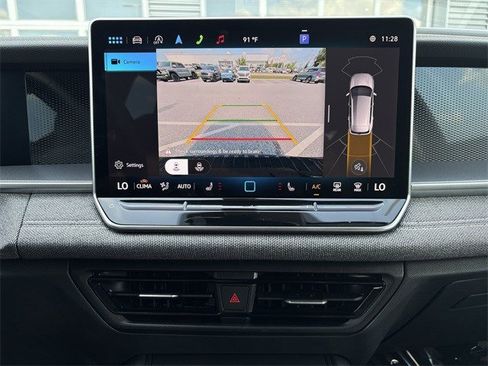 Used 2025 Volkswagen Tiguan S image 24