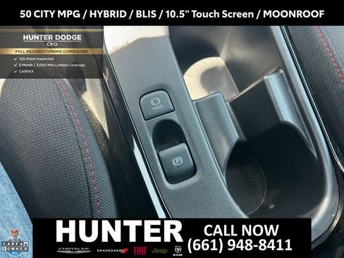 Used 2025 Toyota Corolla SE w/ SE Premium Package FWD image 35