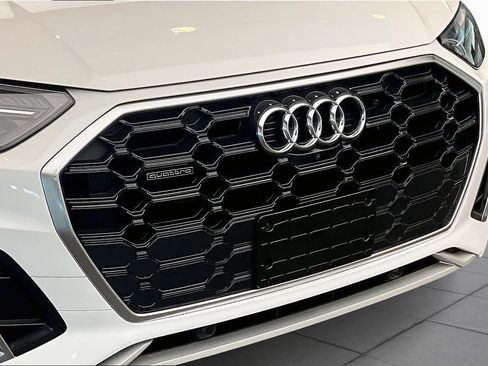 Used 2023 Audi Q5 2.0T Premium Plus w/ Premium Plus Package AWD/4WD image 32