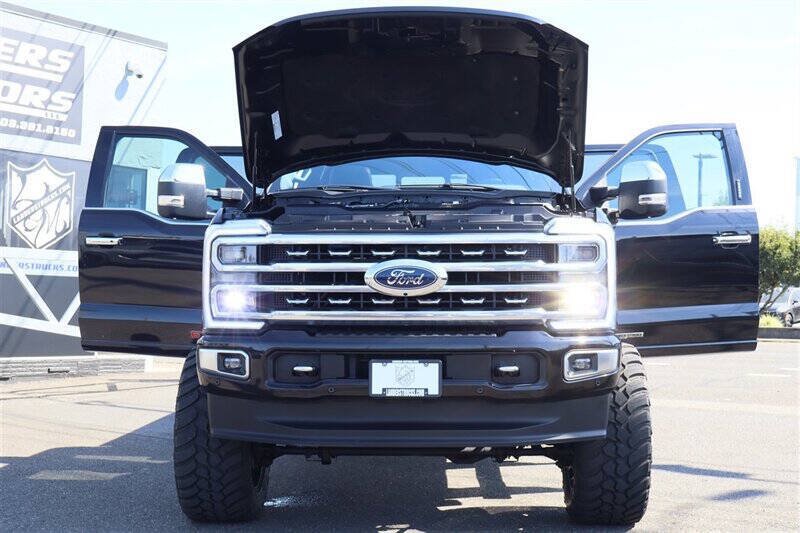 Used 2024 Ford F350 Platinum AWD/4WD image 42