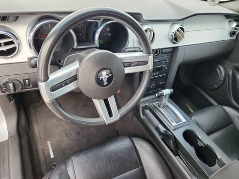Used 2007 Ford Mustang Premium image 17